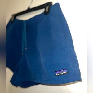 Women’s NAVY Patagonia Shorts Size M